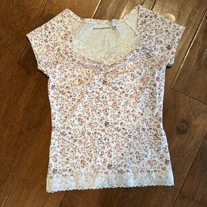 Girls Abercrombie kids top. Never worn. Size 9/10